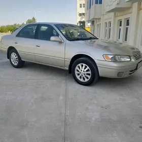 Toyota Camry 1999