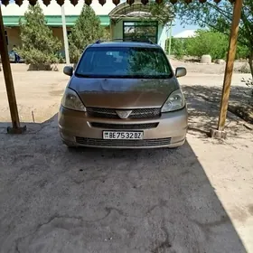 Toyota Sienna 2004