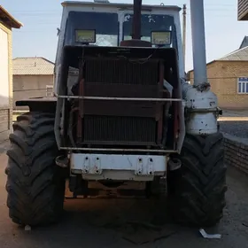 Belarus 320 1988