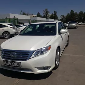 Toyota Avalon 2011
