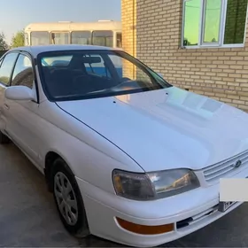 Toyota Corona 1995