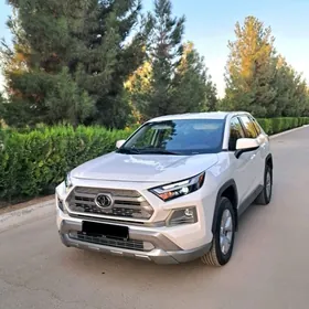 Toyota RAV4 2022