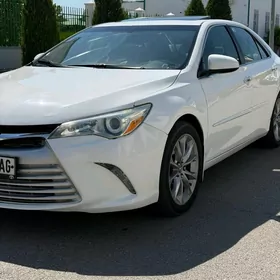 Toyota Camry 2016