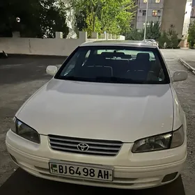 Toyota Camry 1999