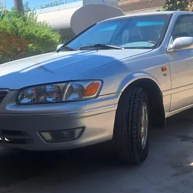 Toyota Camry 2000