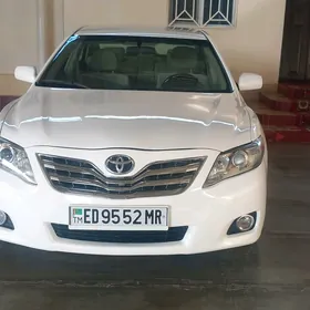 Toyota Camry 2011