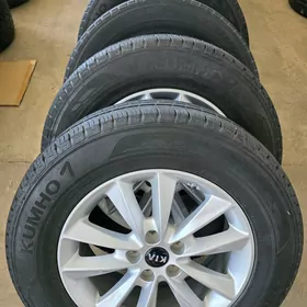 Kia Sorento 2011г  R17