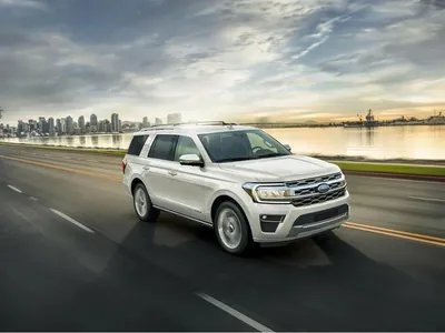 Ford tormoz näsazlyklary sebäpli 312 müň awtomobili yzyna gaýtarýar