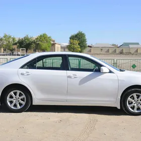 Toyota Camry 2010