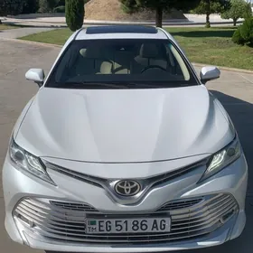 Toyota Camry 2018