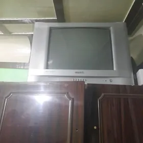 TELEWIZOR