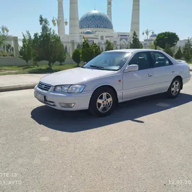 Toyota Camry 2000