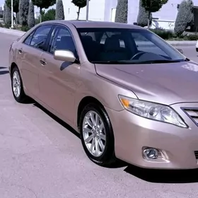 Toyota Camry 2010