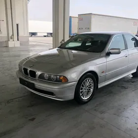 BMW E39 2002
