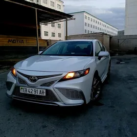 Toyota Camry 2022