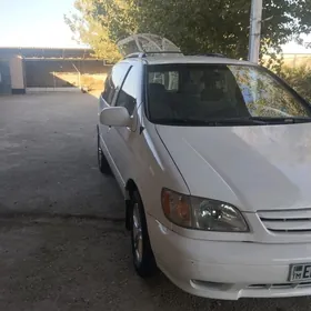 Toyota Sienna 2002
