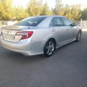 Toyota Camry 2013