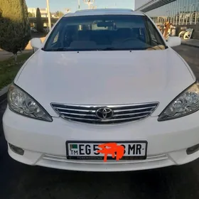 Toyota Camry 2004