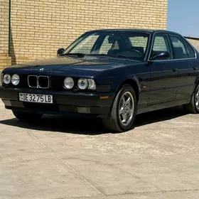 BMW 525 1990