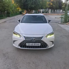 Lexus ES 350 2022