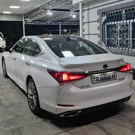 Lexus ES 350 2019
