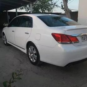 Toyota Avalon 2011