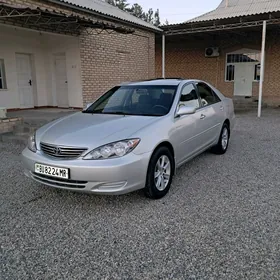 Toyota Camry 2004