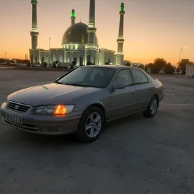 Toyota Camry 2000