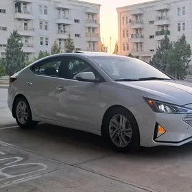 Hyundai Elantra 2020