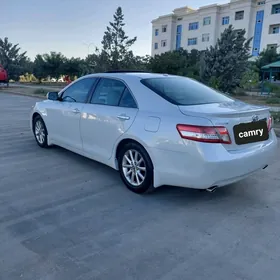 Toyota Camry 2011