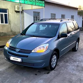 Toyota Sienna 2004