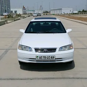 Toyota Camry 2000