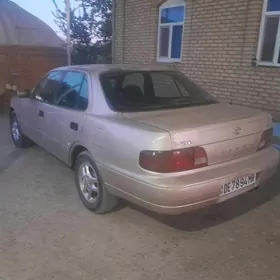 Toyota Camry 1996