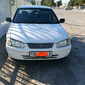 Toyota Camry 1999