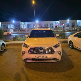 Toyota Highlander 2020