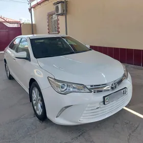 Toyota Camry 2016