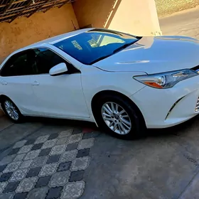 Toyota Camry 2017