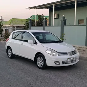 Nissan Versa 2010