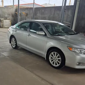 Toyota Camry 2010