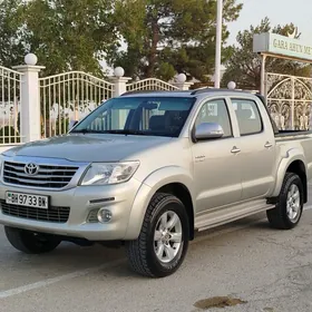 Toyota Hilux 2014