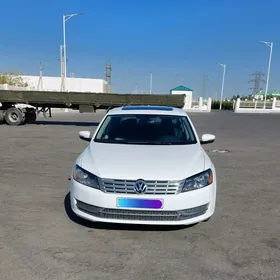 Volkswagen Passat 2012