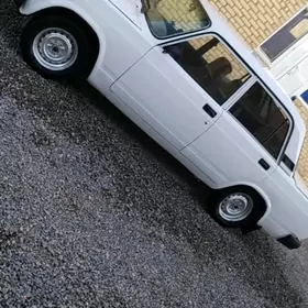 Lada 2107 2000