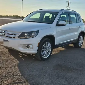 Volkswagen Tiguan 2012