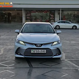 Toyota Camry 2022