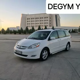 Toyota Sienna 2008
