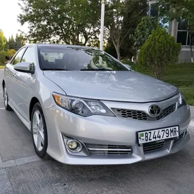 Toyota Camry 2013