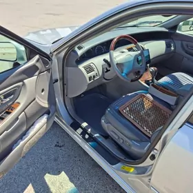 Toyota Avalon 2001