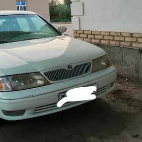 Toyota Avalon 1999