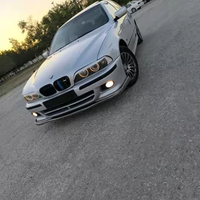 BMW 528 2000