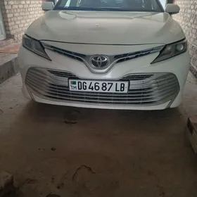 Toyota Camry 2020